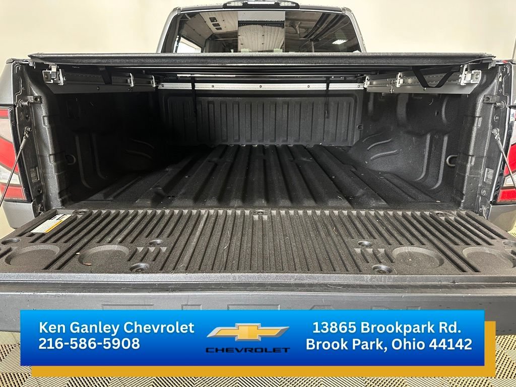 Used 2023 Nissan Titan PRO-4X w/ Pro-4x Convenience Package AWD/4WD image 18