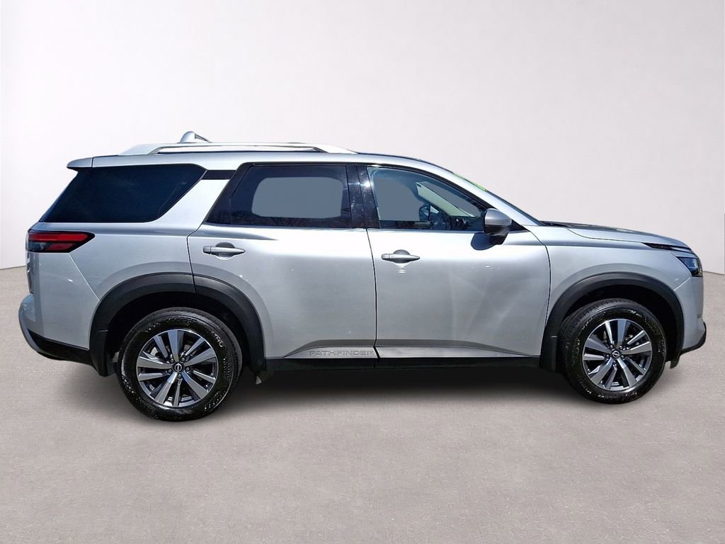 Used 2023 Nissan Pathfinder SL w/ Lighting Package (N92) AWD/4WD image 8