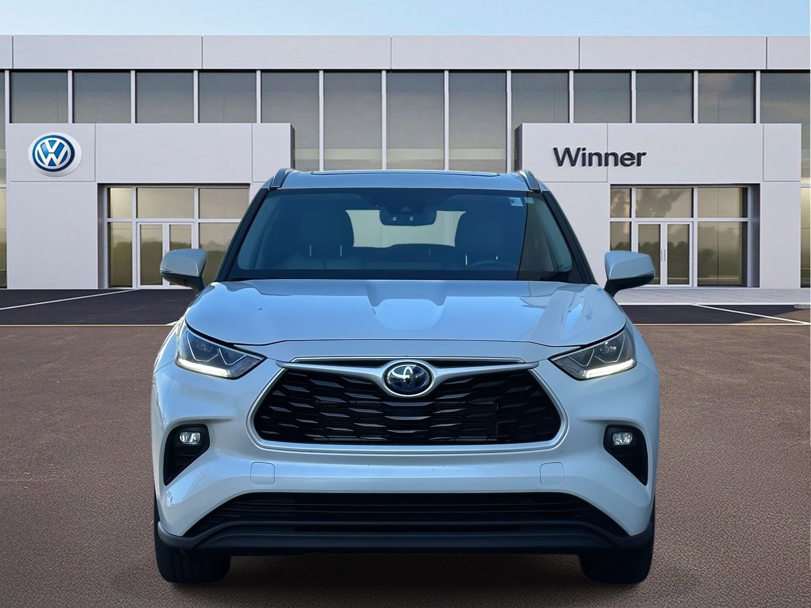 Used 2023 Toyota Highlander Bronze Edition image 6