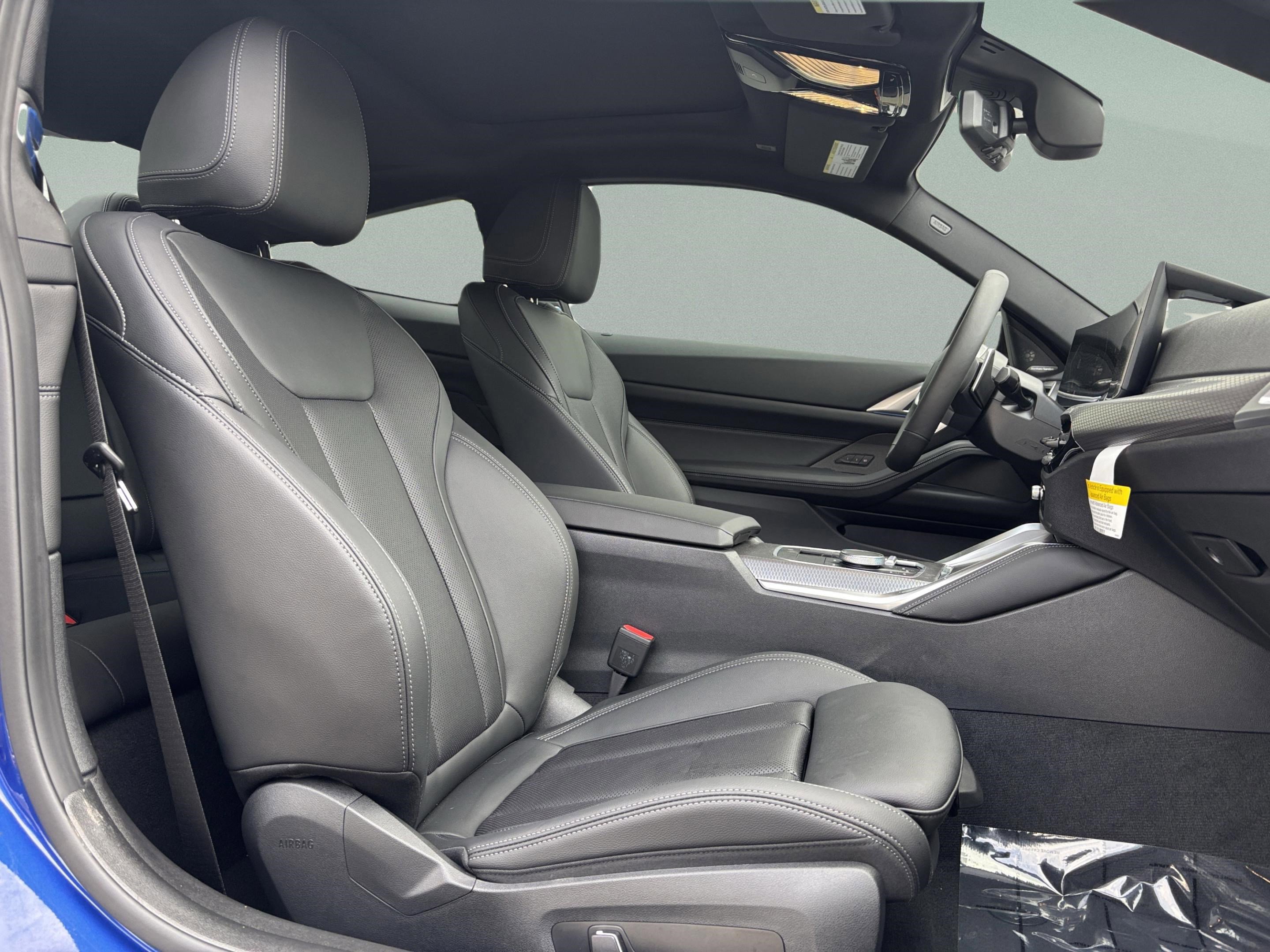 Used 2026 BMW 430i Coupe w/ M Sport Package image 24