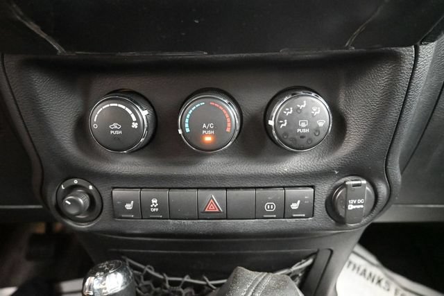 Used 2012 Jeep Wrangler Unlimited Sahara AWD/4WD image 22