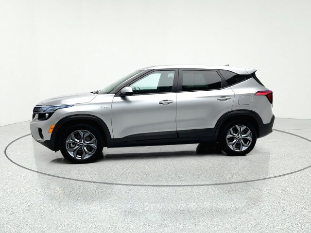 Certified 2024 Kia Seltos LX AWD/4WD image 2
