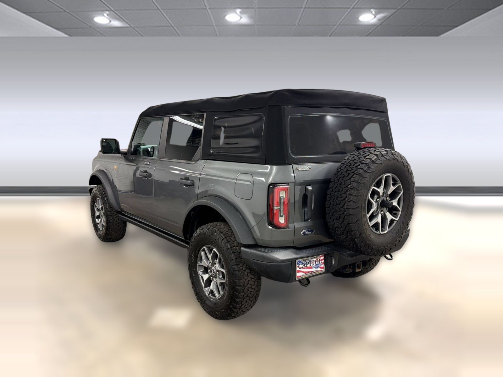 Used 2023 Ford Bronco Badlands AWD/4WD image 3