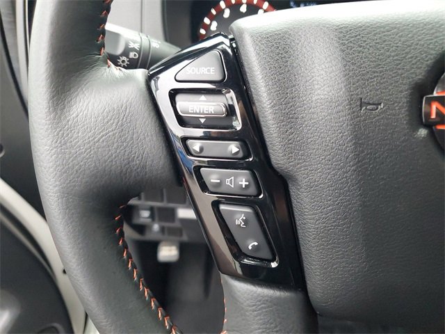 Used 2025 Nissan Frontier Pro-X image 17