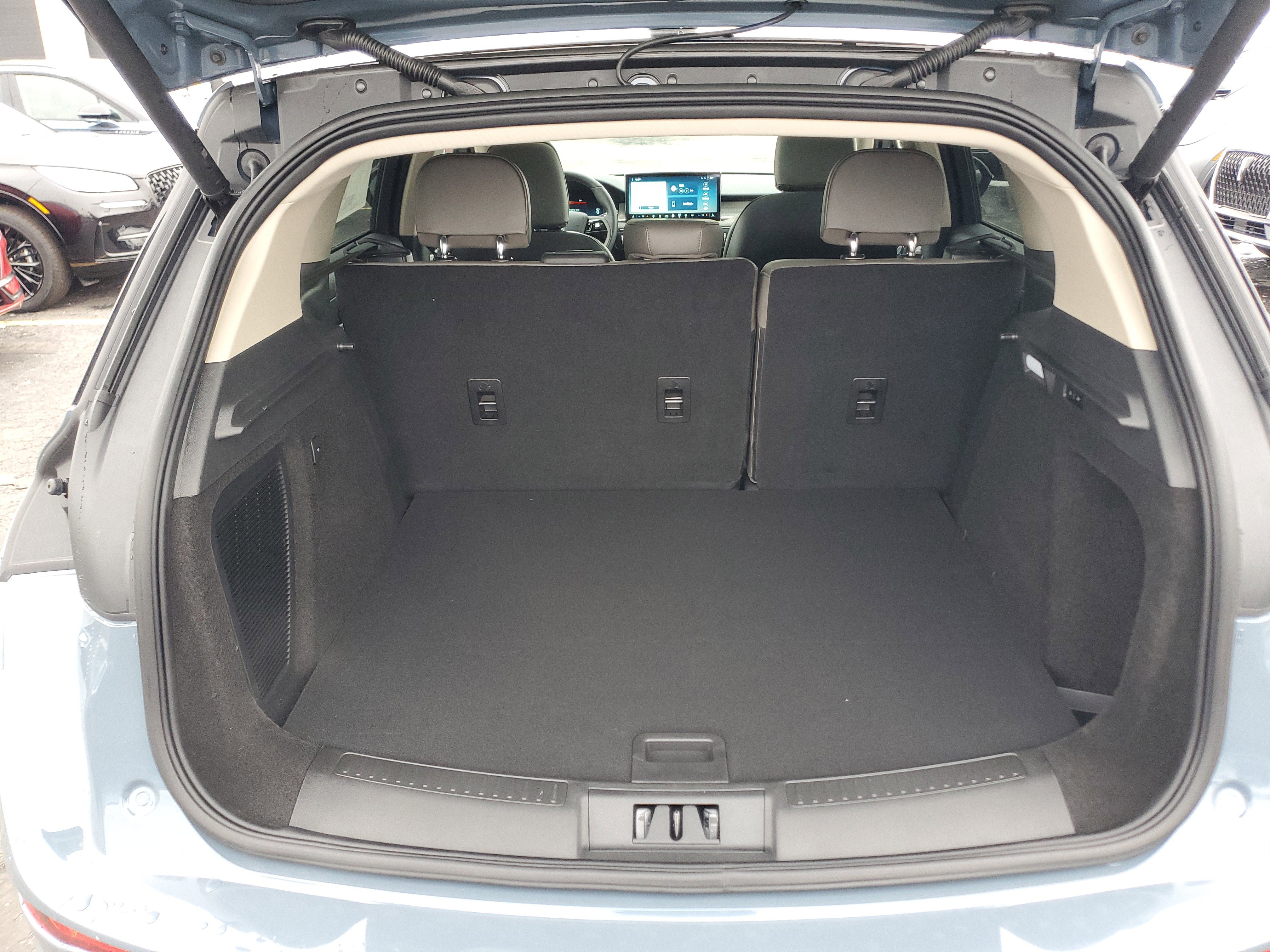 New 2026 Lincoln Corsair Premiere image 29