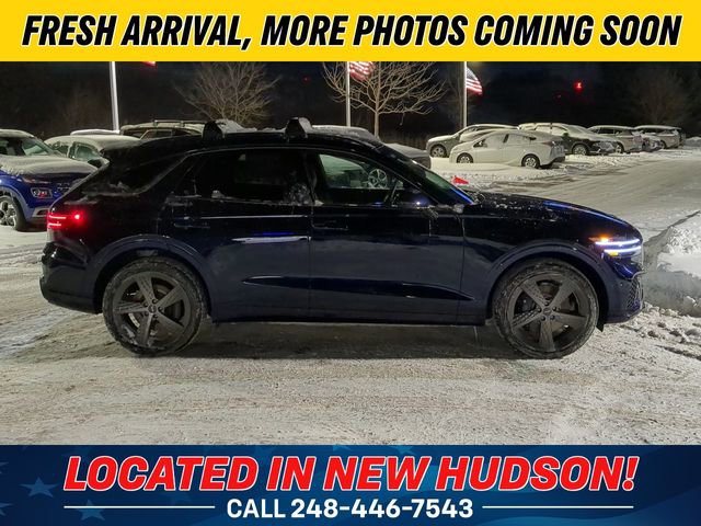 Used 2025 Genesis GV70 3.5T Sport w/ Sport Prestige Package AWD/4WD image 2