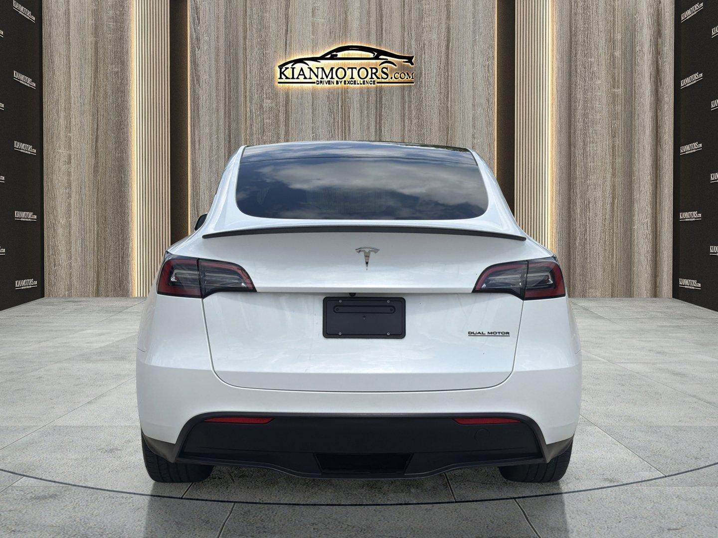 Used 2023 Tesla Model Y Long Range AWD/4WD image 6
