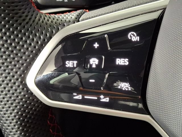 Used 2024 Volkswagen GTI SE FWD image 20
