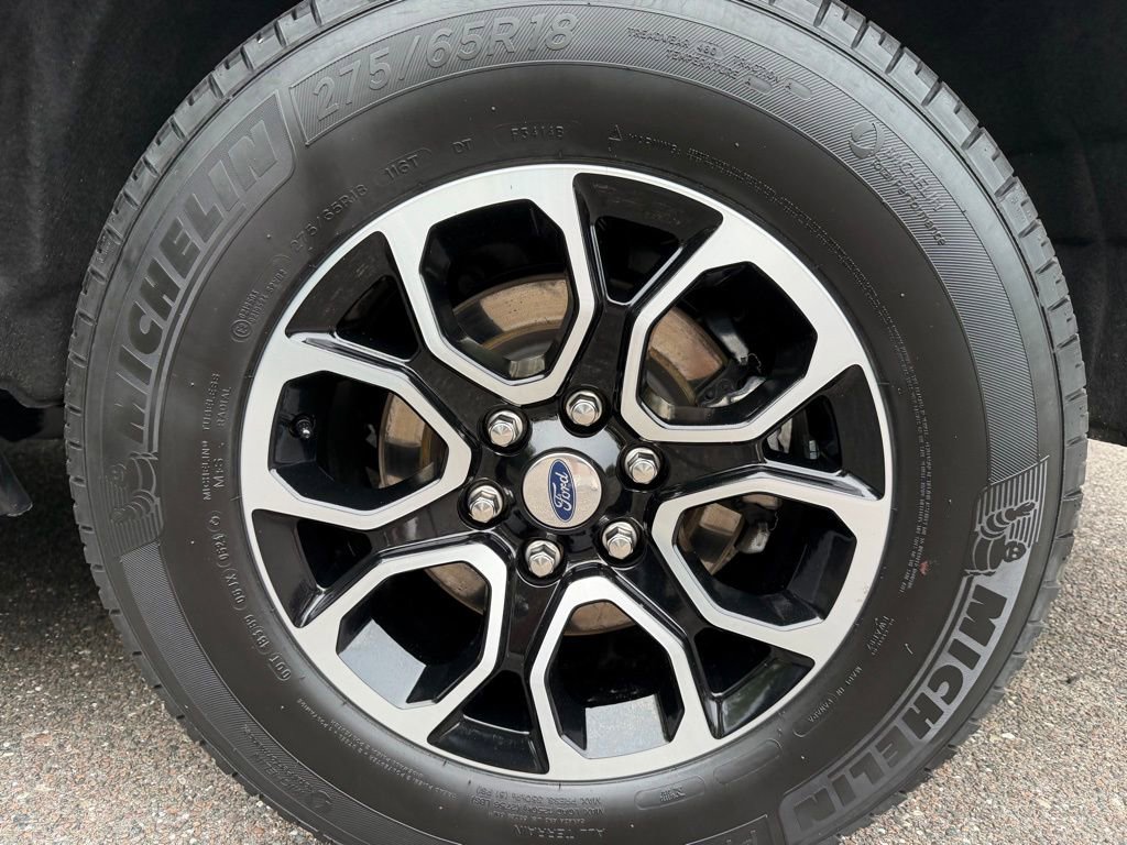 Used 2024 Ford Expedition XLT image 31