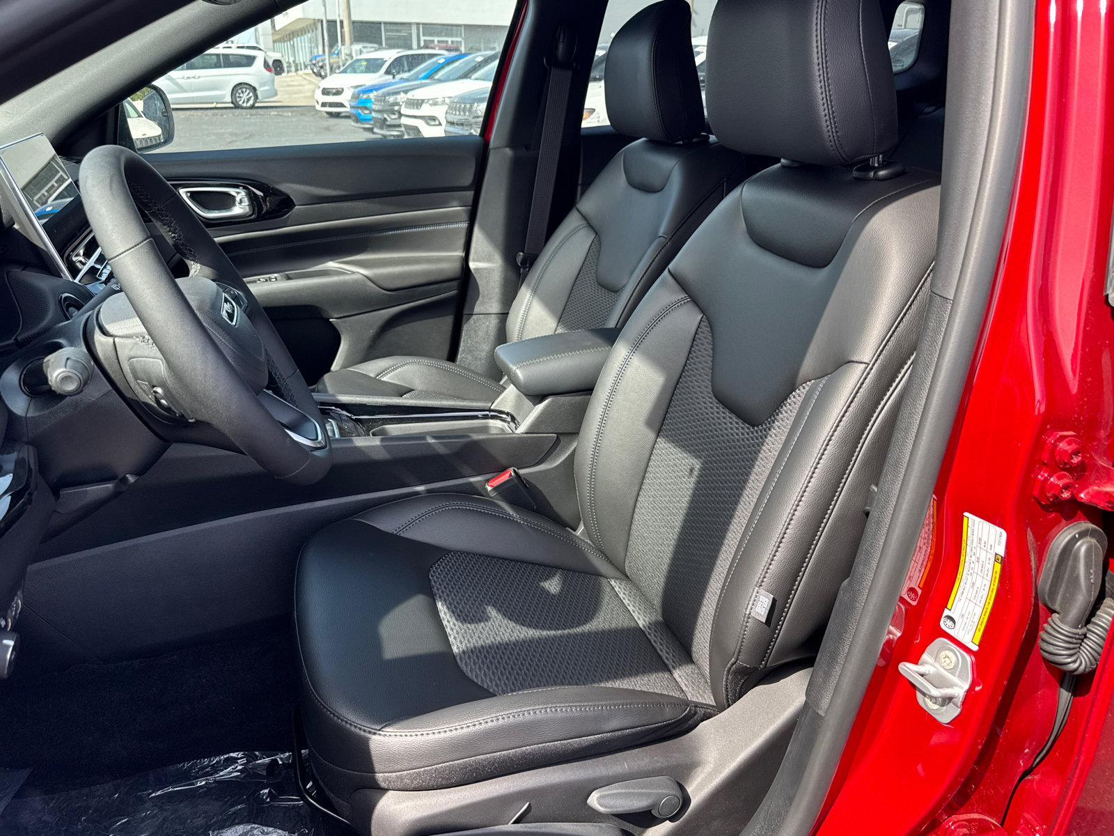 New 2026 Jeep Compass Latitude AWD/4WD image 9