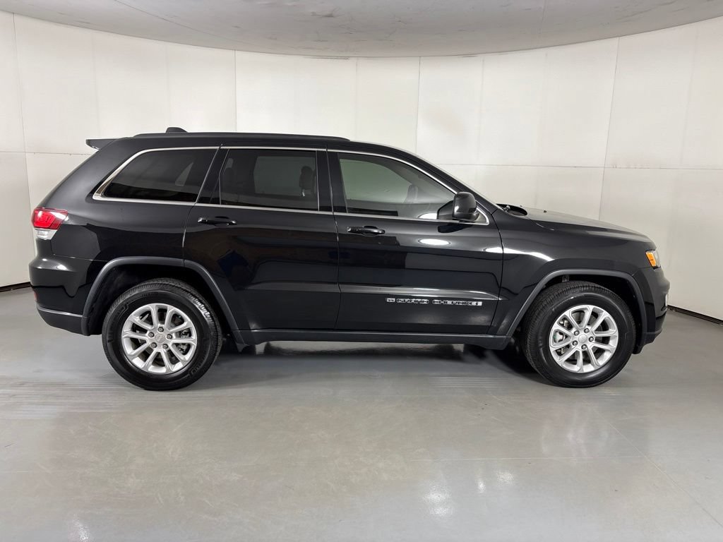 Used 2022 Jeep Grand Cherokee Laredo E RWD image 9