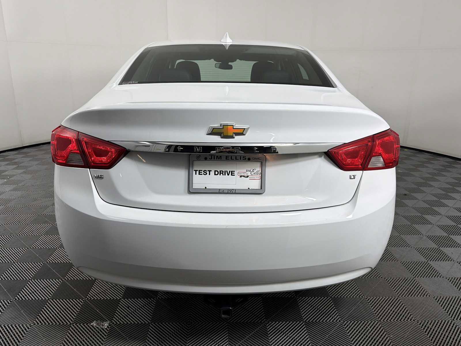 Used 2019 Chevrolet Impala LT FWD image 5