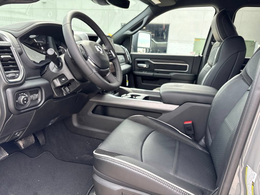 New 2026 RAM 2500 Laramie w/ Night Edition AWD/4WD image 7