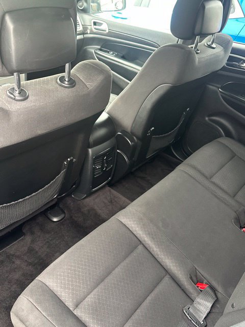 Used 2018 Jeep Grand Cherokee Laredo AWD/4WD image 45