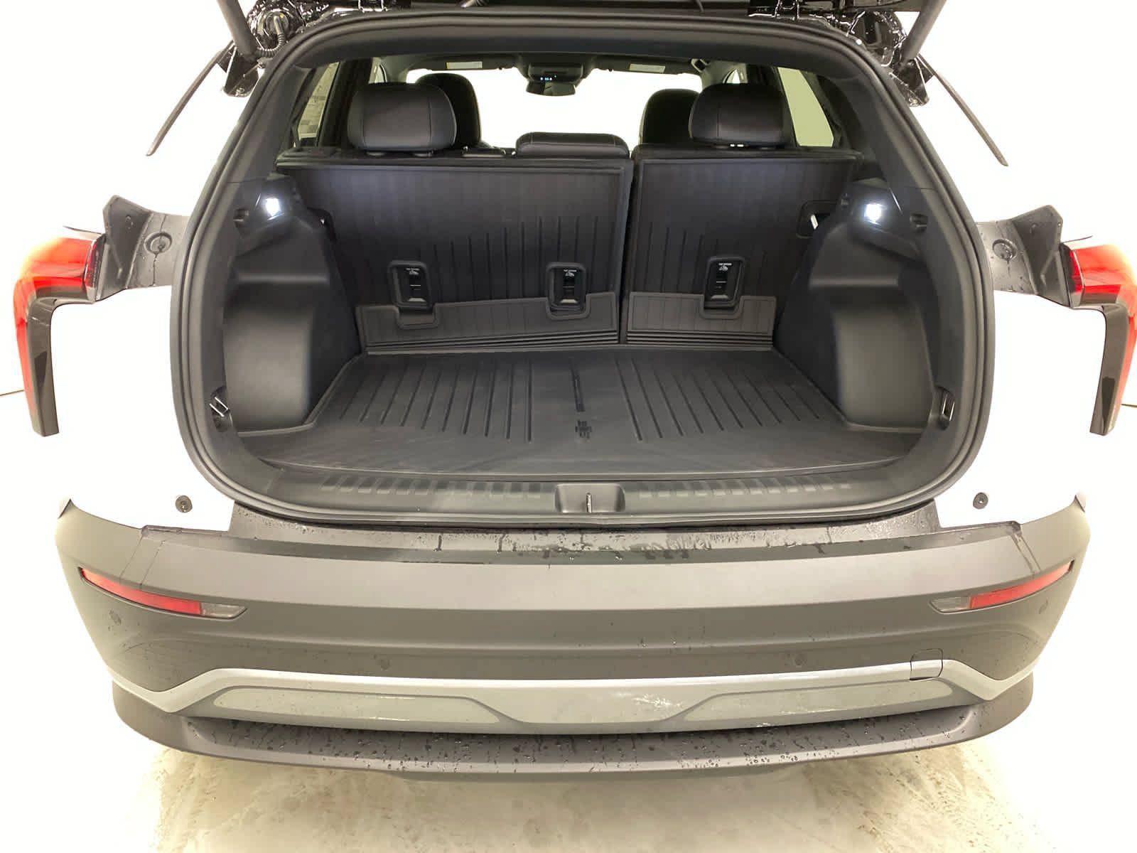 New 2025 Chevrolet Blazer EV LT AWD/4WD image 8