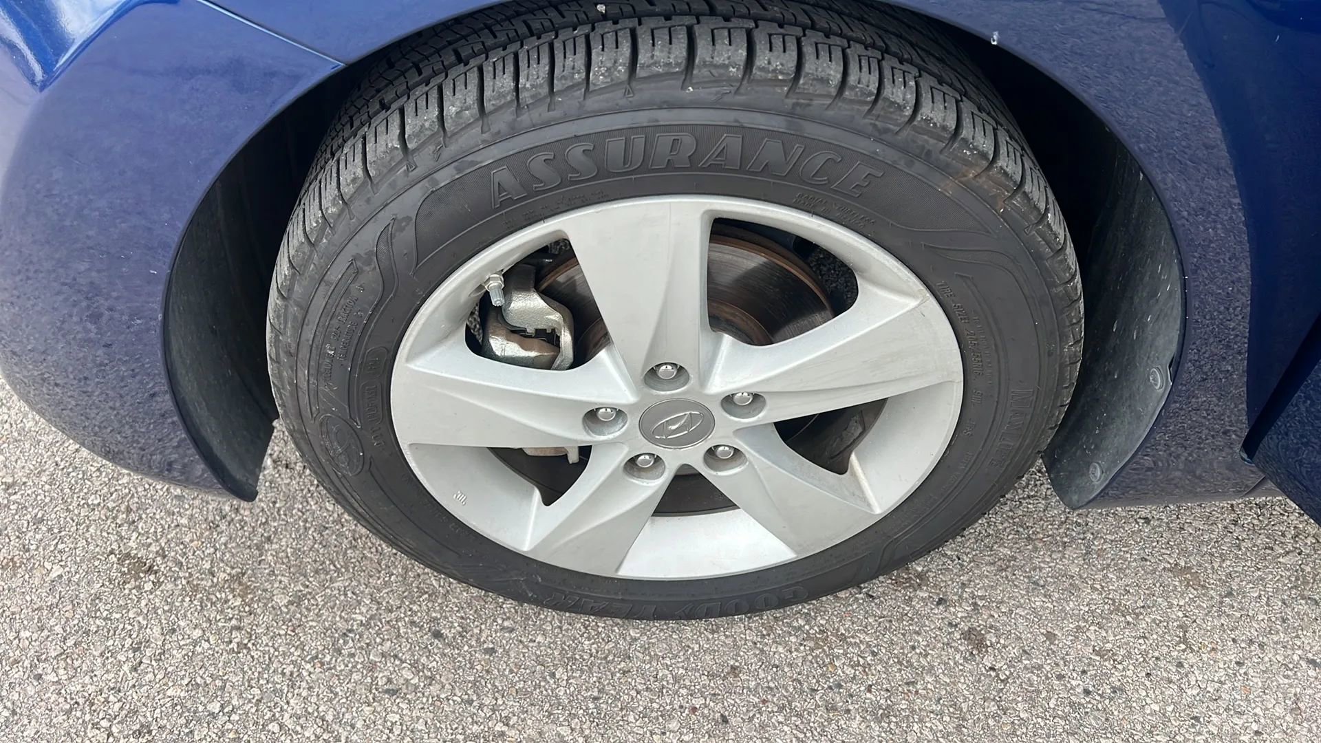 Used 2013 Hyundai Elantra GLS w/ Preferred Pkg FWD image 28