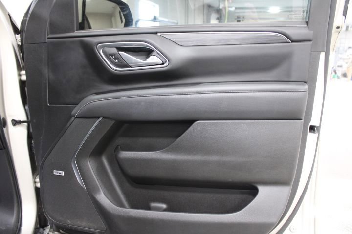 Used 2022 GMC Yukon SLT w/ SLT Premium Package image 26