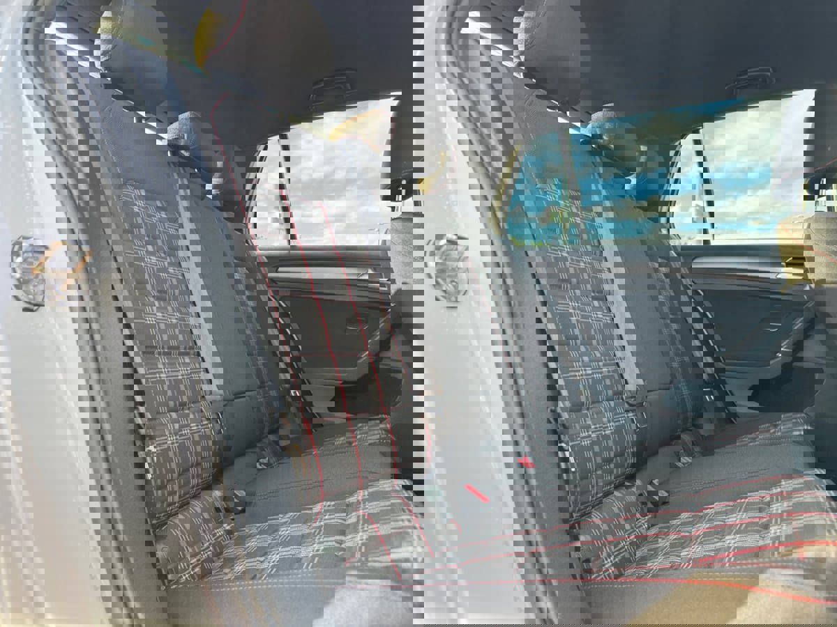 Used 2018 Volkswagen GTI S image 19