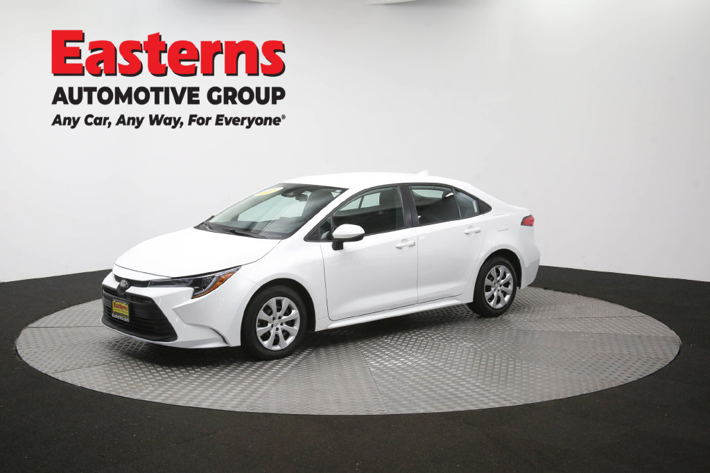 Used 2025 Toyota Corolla LE FWD image 54