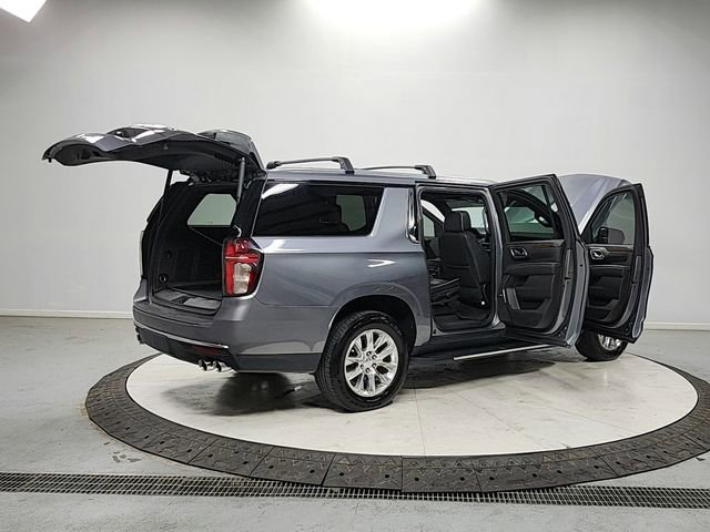 Used 2021 Chevrolet Suburban Premier w/ Premium Package AWD/4WD image 15