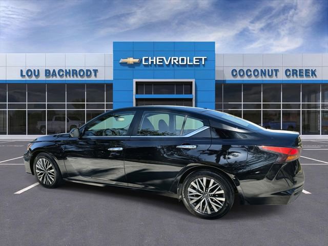 Used 2024 Nissan Altima 2.5 SV image 6