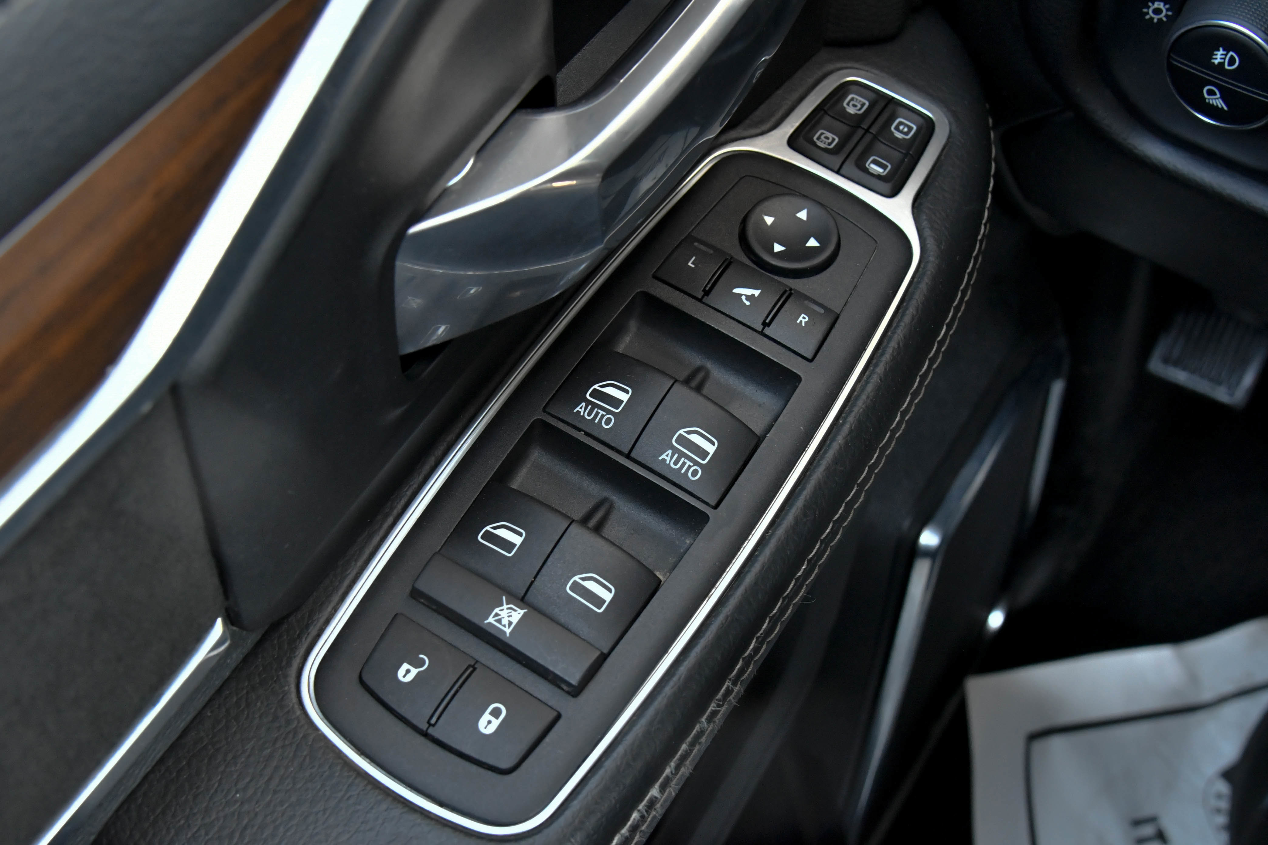 Used 2024 RAM 2500 Laramie image 43