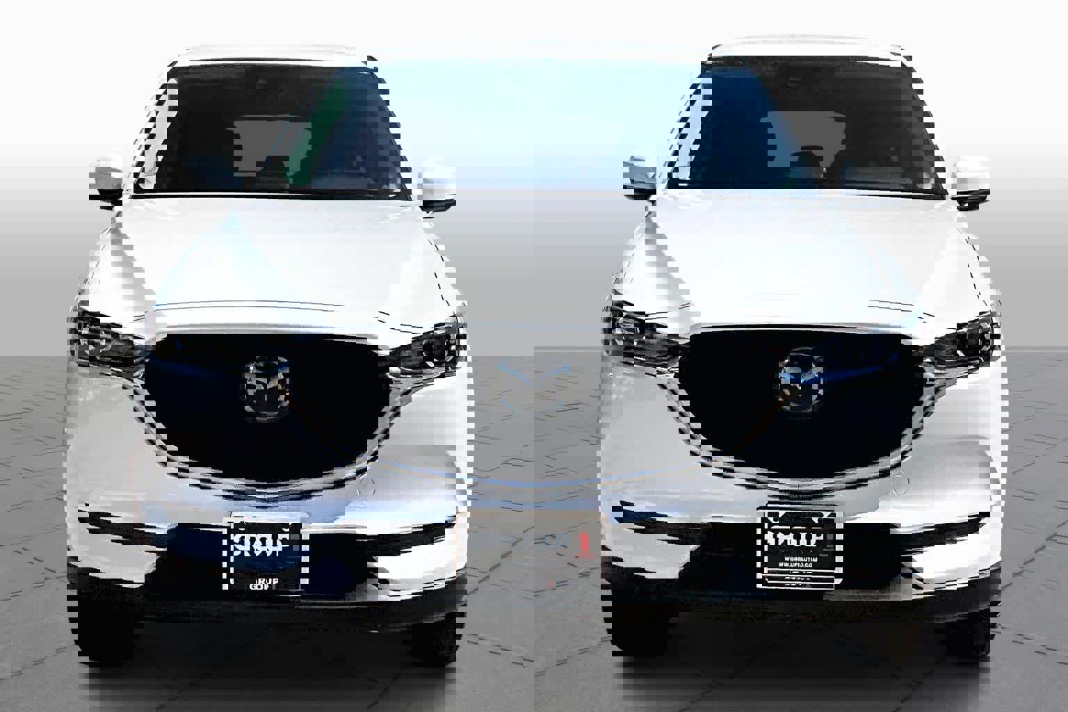 Used 2018 MAZDA CX-5 Touring image 4