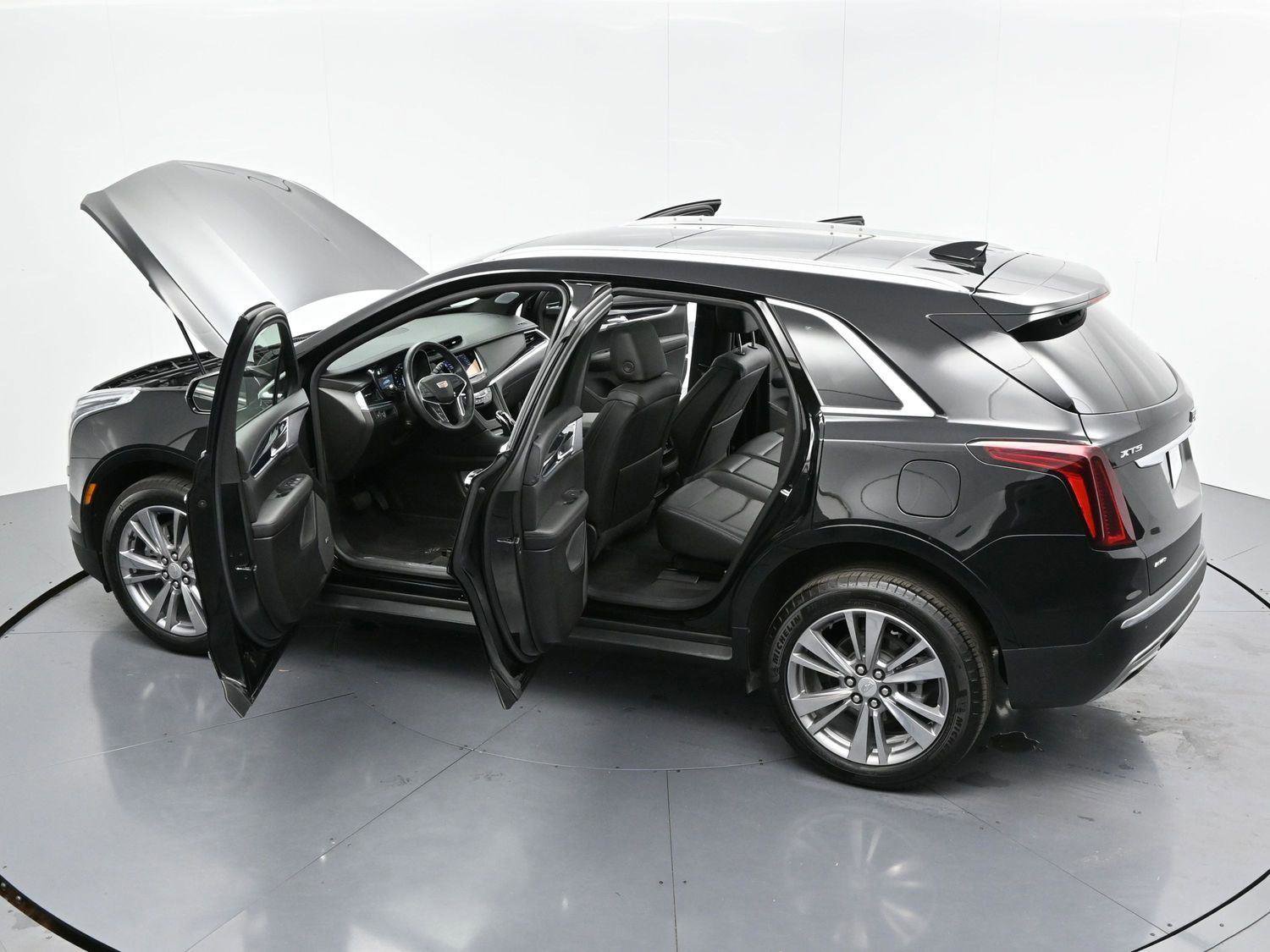 Certified 2025 Cadillac XT5 Premium Luxury image 41