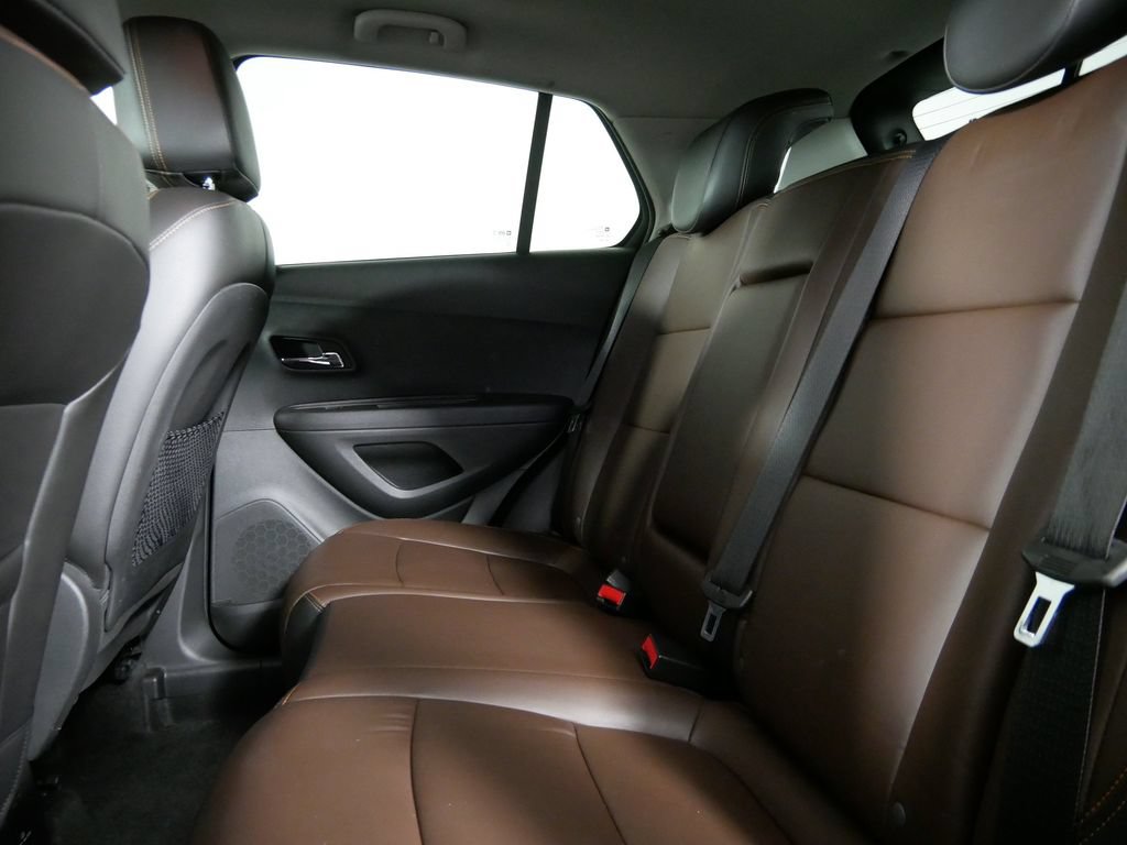 Used 2015 Chevrolet Trax LTZ AWD/4WD image 16