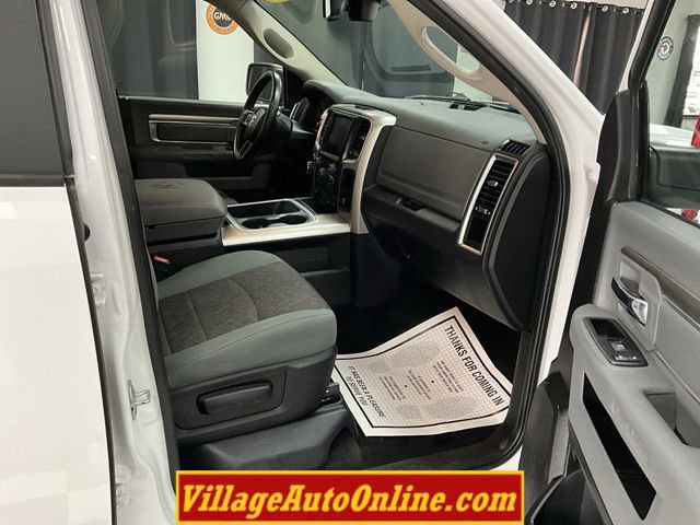 Used 2017 RAM 1500 Classic SLT w/ SLT Plus D￩cor Group image 36