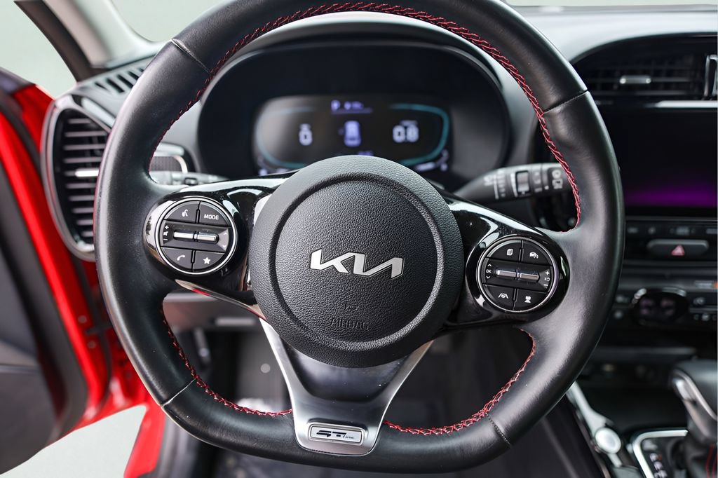 Used 2024 Kia Soul GT-Line w/ Option Group 020 FWD image 15