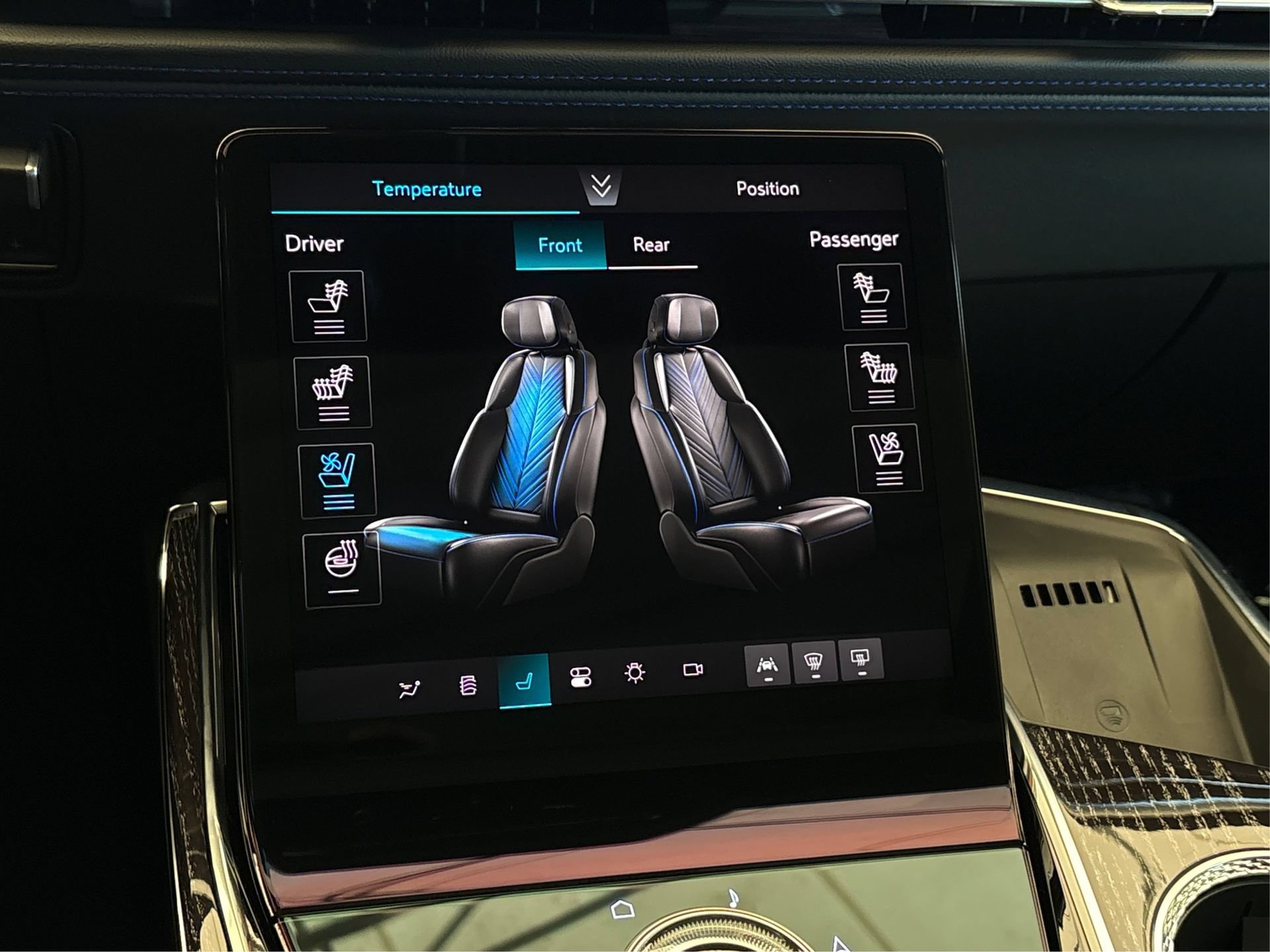 New 2026 Cadillac Escalade IQ Sport 1 AWD/4WD image 31