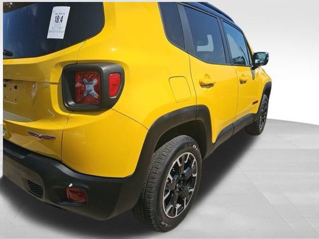 Used 2023 Jeep Renegade Trailhawk w/ Trailhawk Elite Group image 6