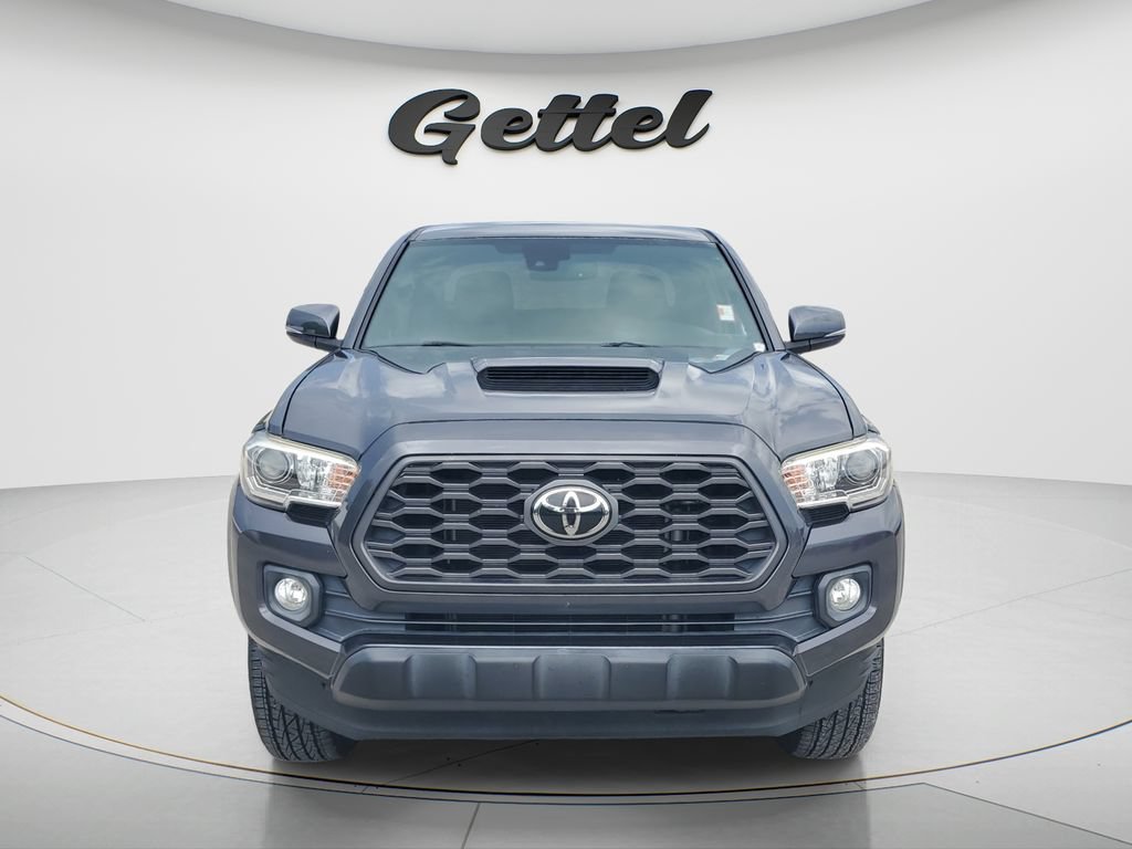 Certified 2020 Toyota Tacoma TRD Sport AWD/4WD image 2
