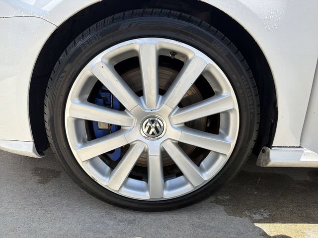 Used 2008 Volkswagen R32 AWD/4WD image 12
