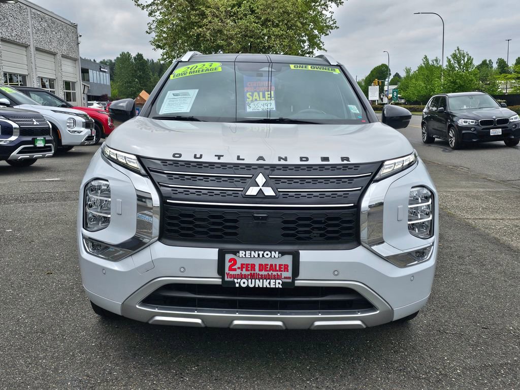 Used 2023 Mitsubishi Outlander SEL AWD/4WD image 2