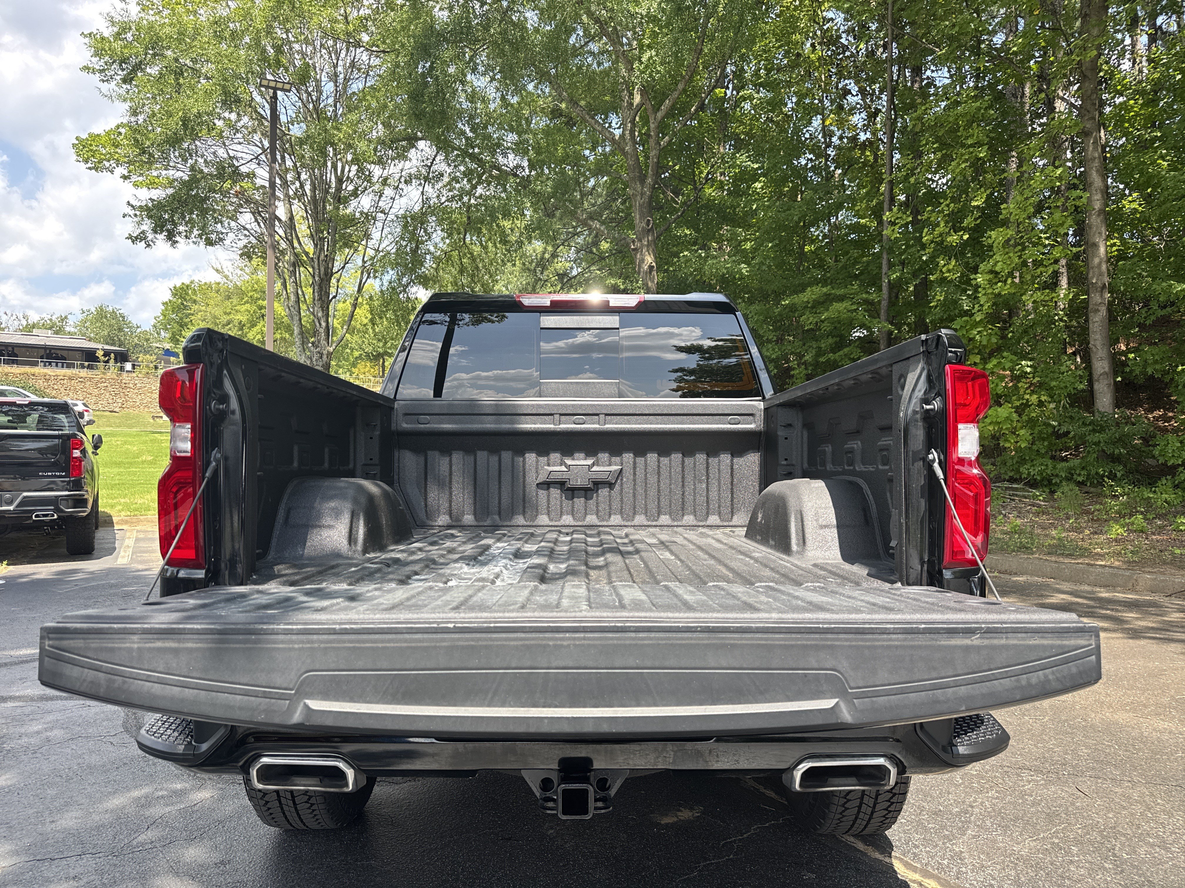 Certified 2024 Chevrolet Silverado 1500 LT Trail Boss w/ Convenience Package II AWD/4WD image 19