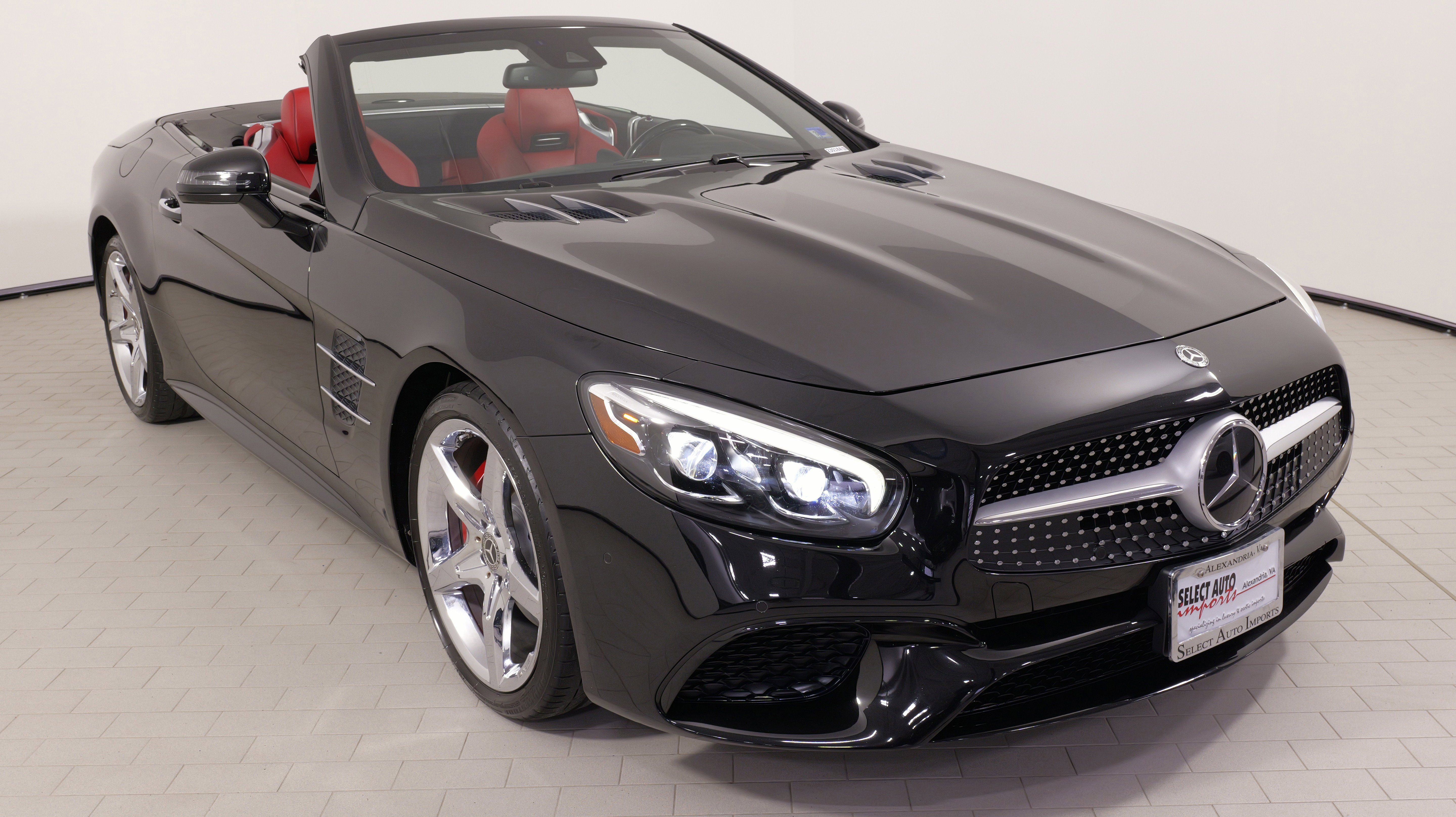 Used 2018 Mercedes-Benz SL 450 image 6