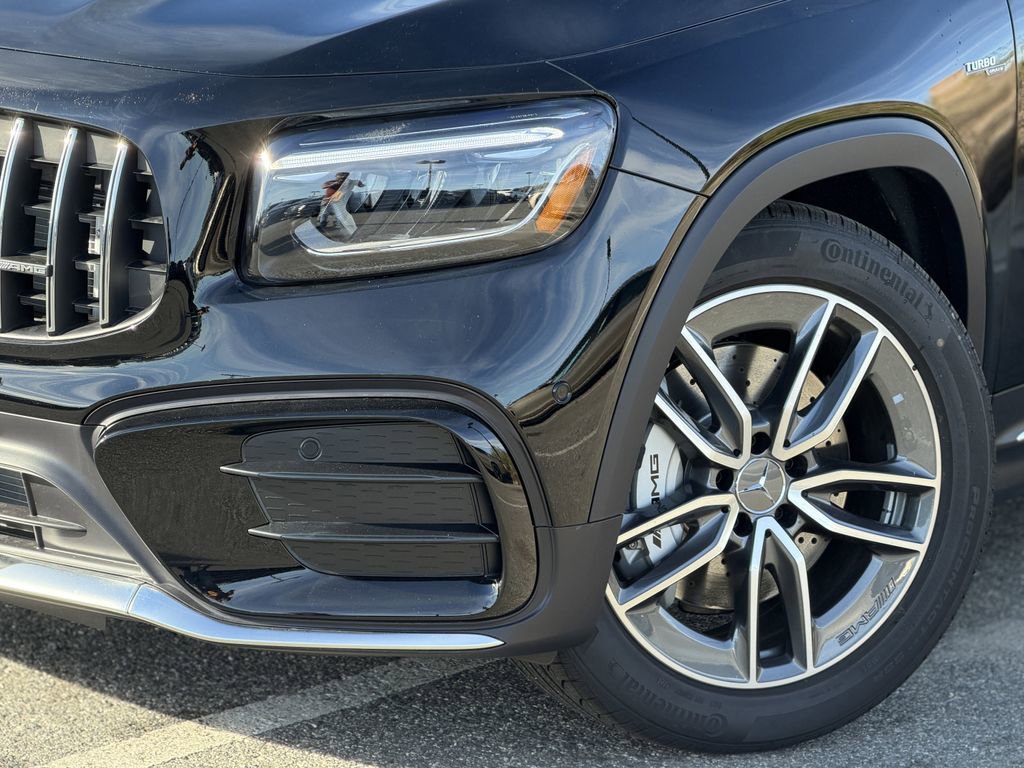 New 2026 Mercedes-Benz GLB 35 AMG 4MATIC image 4