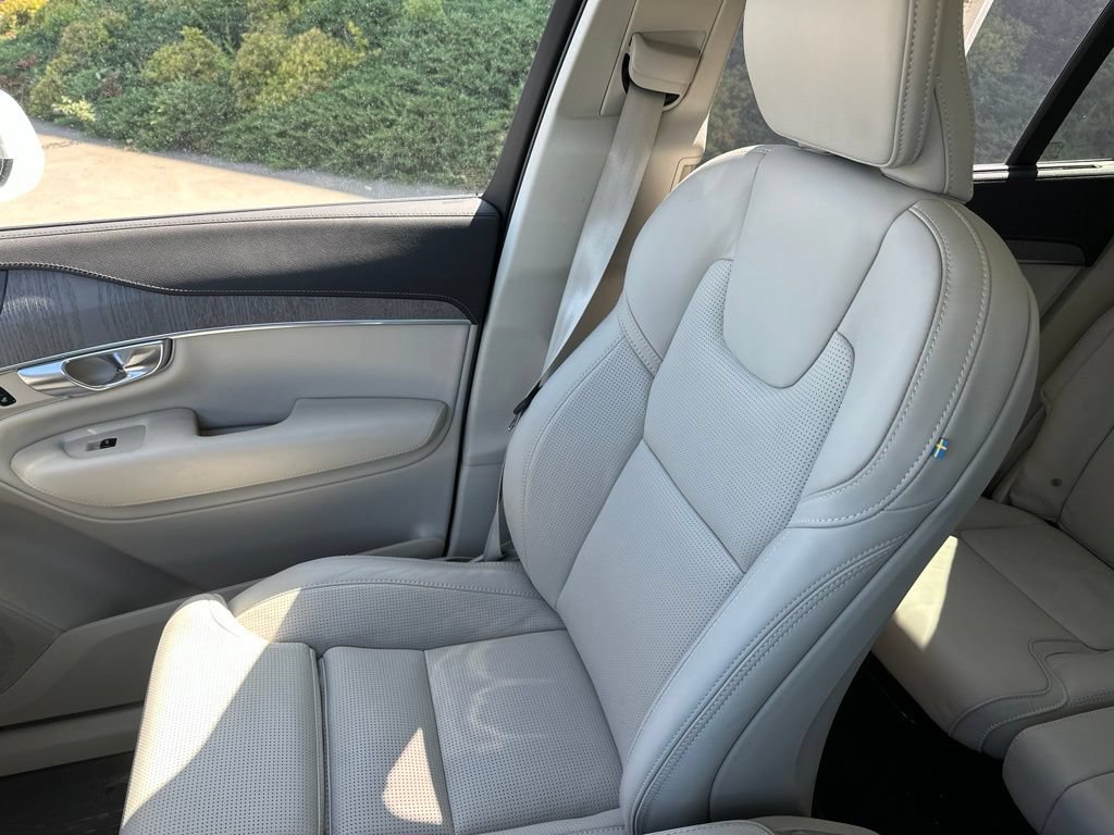 Used 2025 Volvo XC90 B6 Ultra w/ Protection Package Premier AWD/4WD image 22