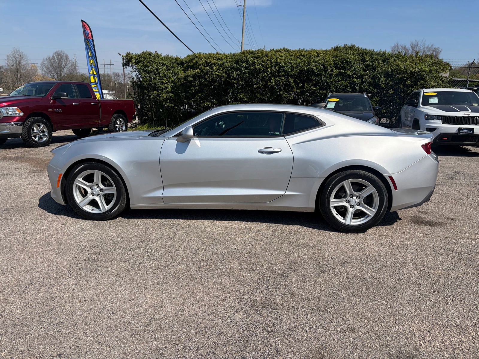 Used 2017 Chevrolet Camaro LT image 9