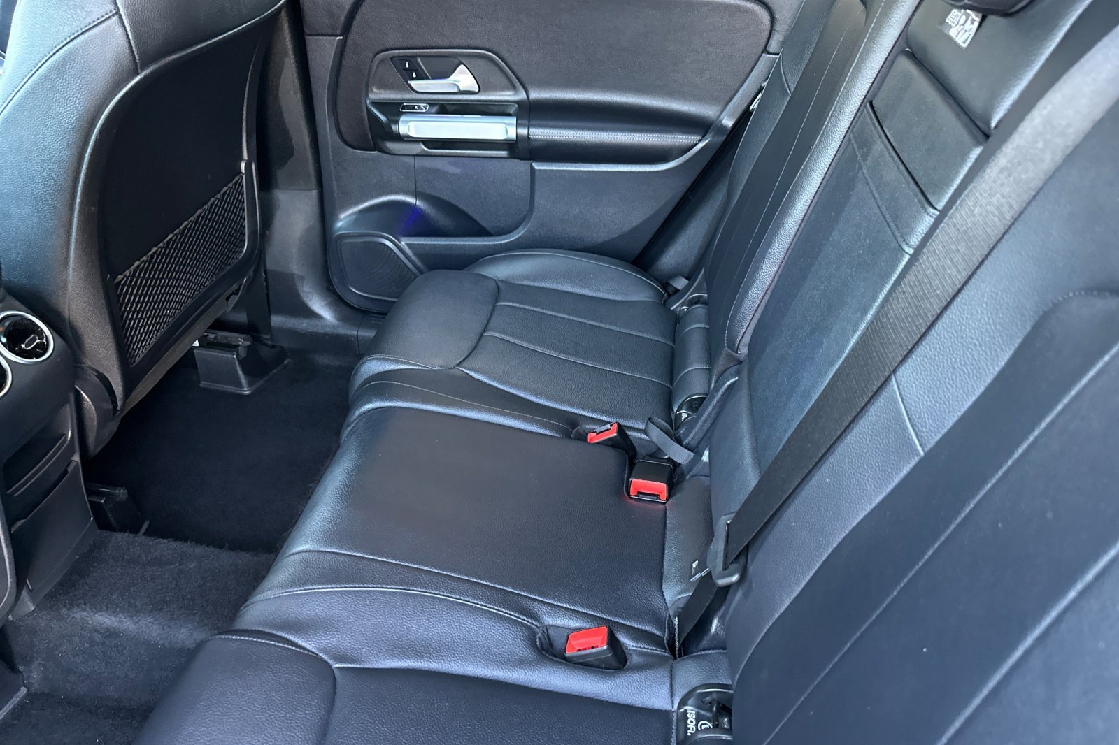 Used 2022 Mercedes-Benz GLB 250 image 12