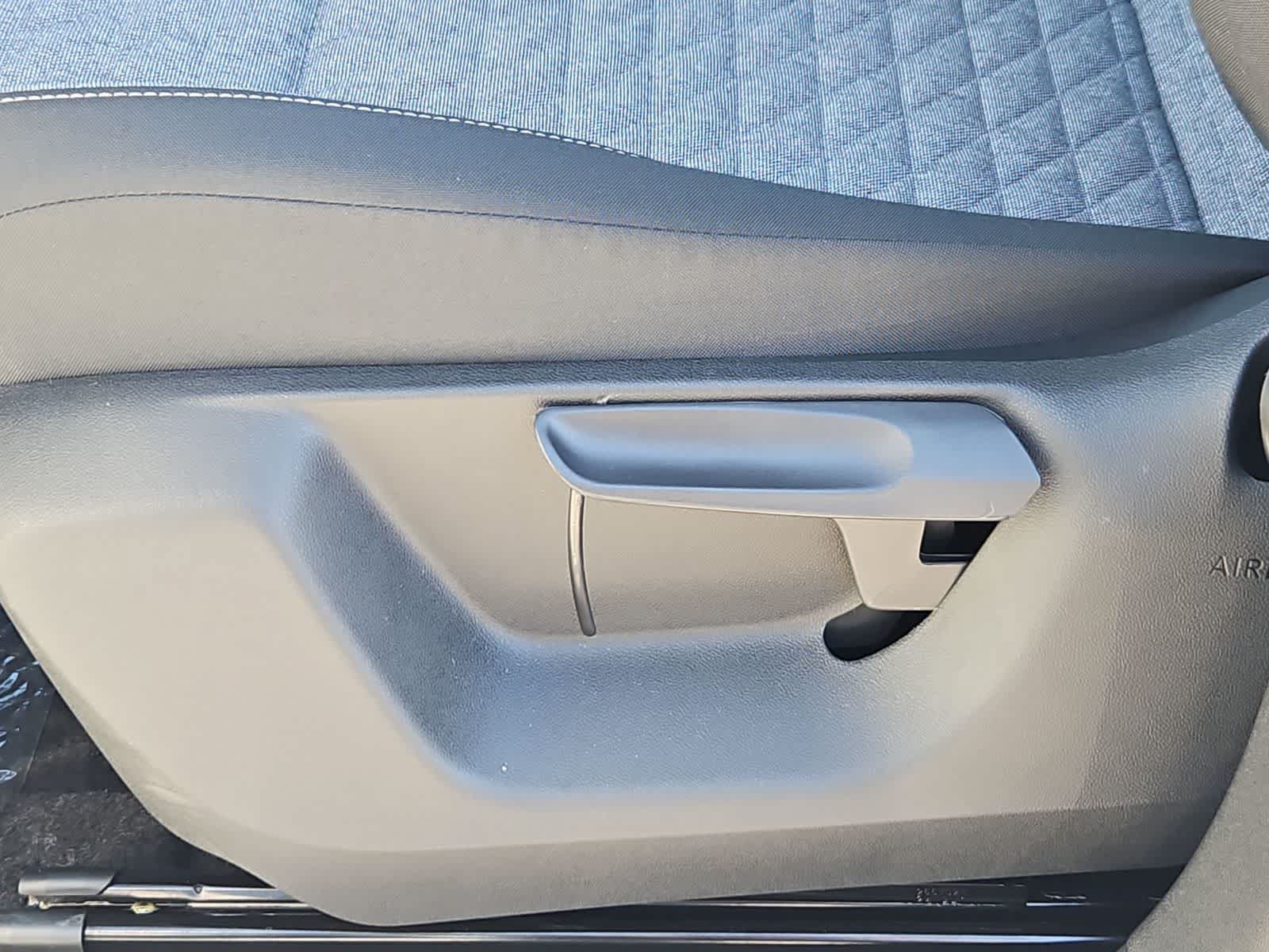 Used 2026 Volkswagen Tiguan S FWD image 18