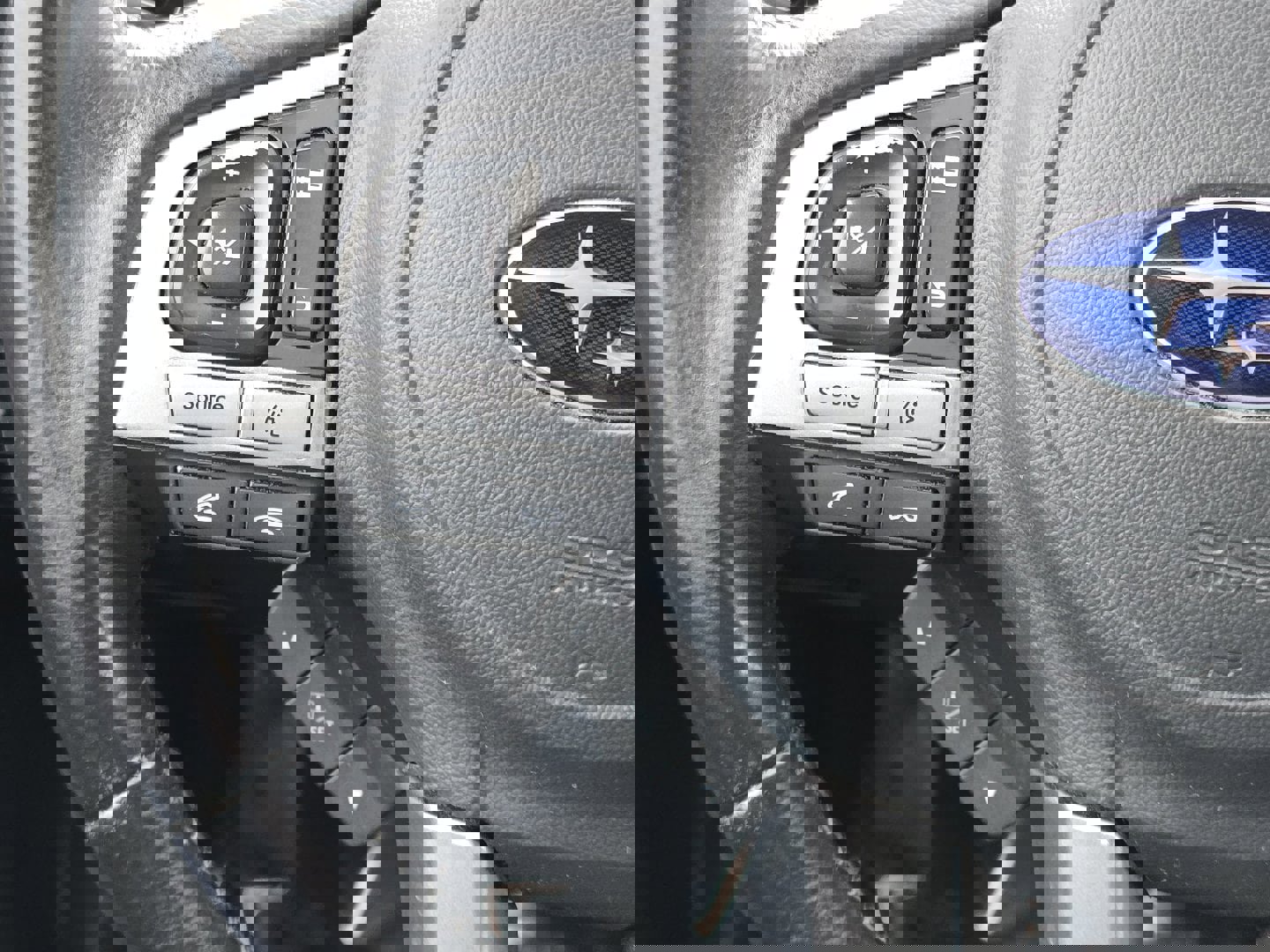 Used 2017 Subaru Legacy 2.5i Premium image 9