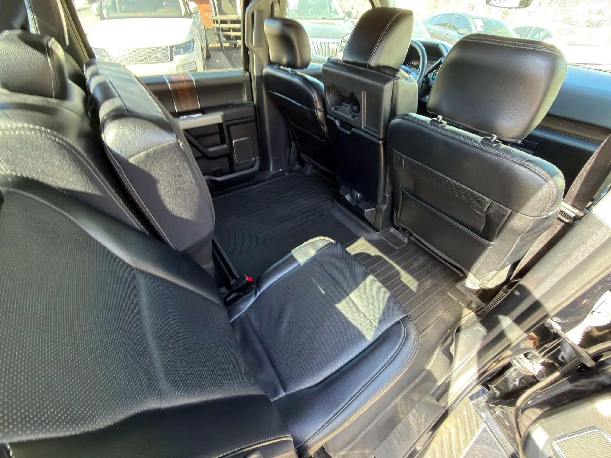 Used 2016 Ford F150 Lariat image 12