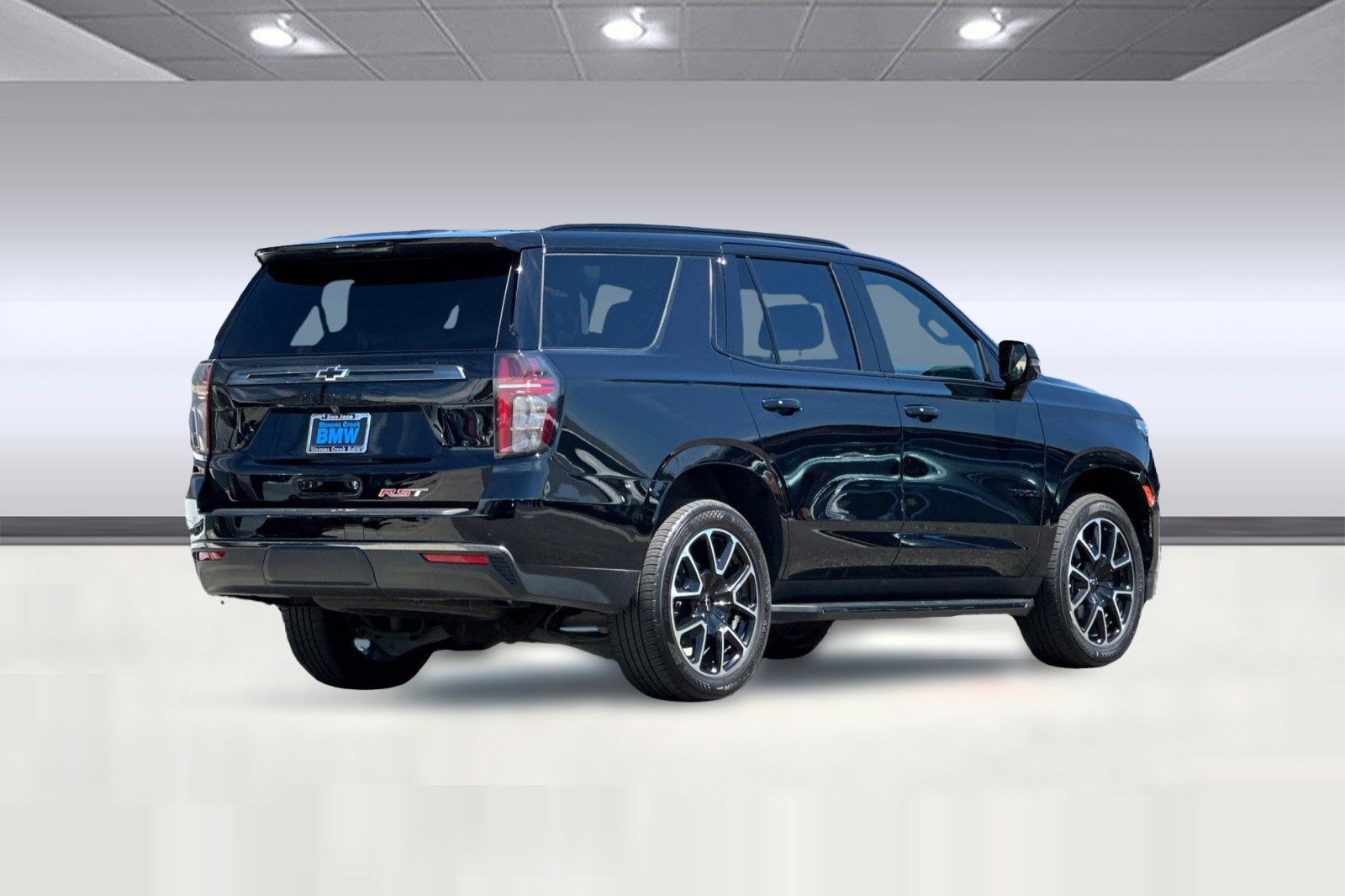 Used 2021 Chevrolet Tahoe RST w/ Luxury Package AWD/4WD image 9