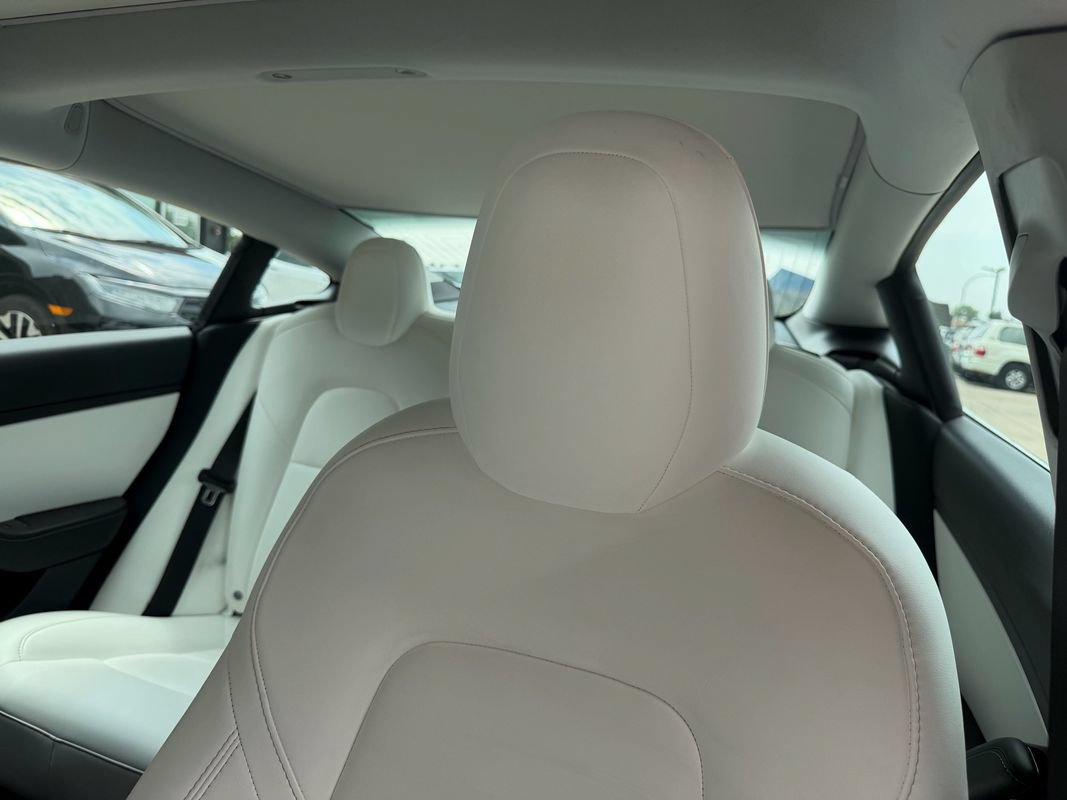 Used 2020 Tesla Model 3 Long Range AWD/4WD image 31