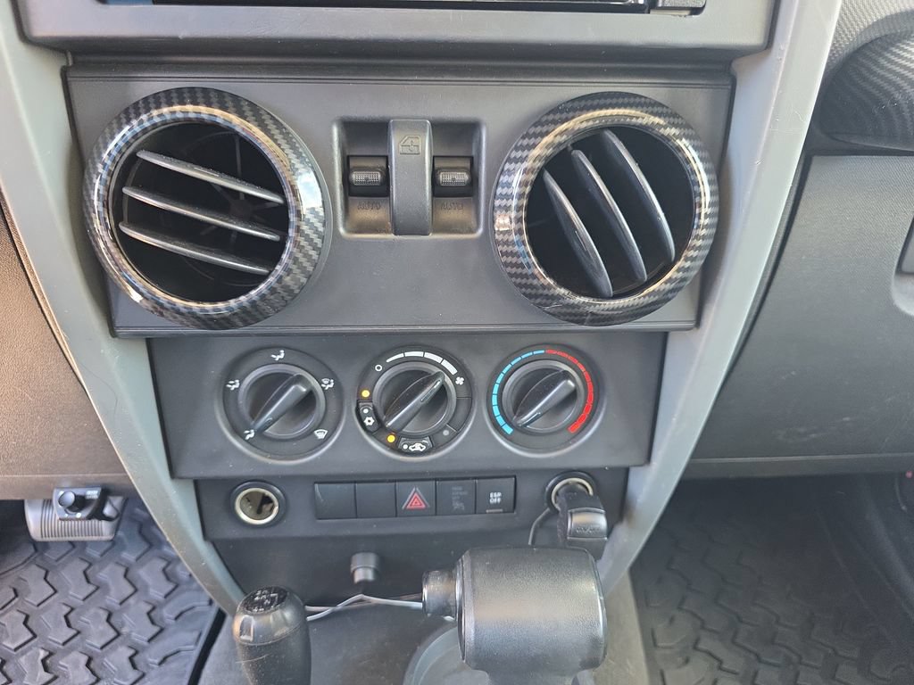 Used 2007 Jeep Wrangler X AWD/4WD image 24