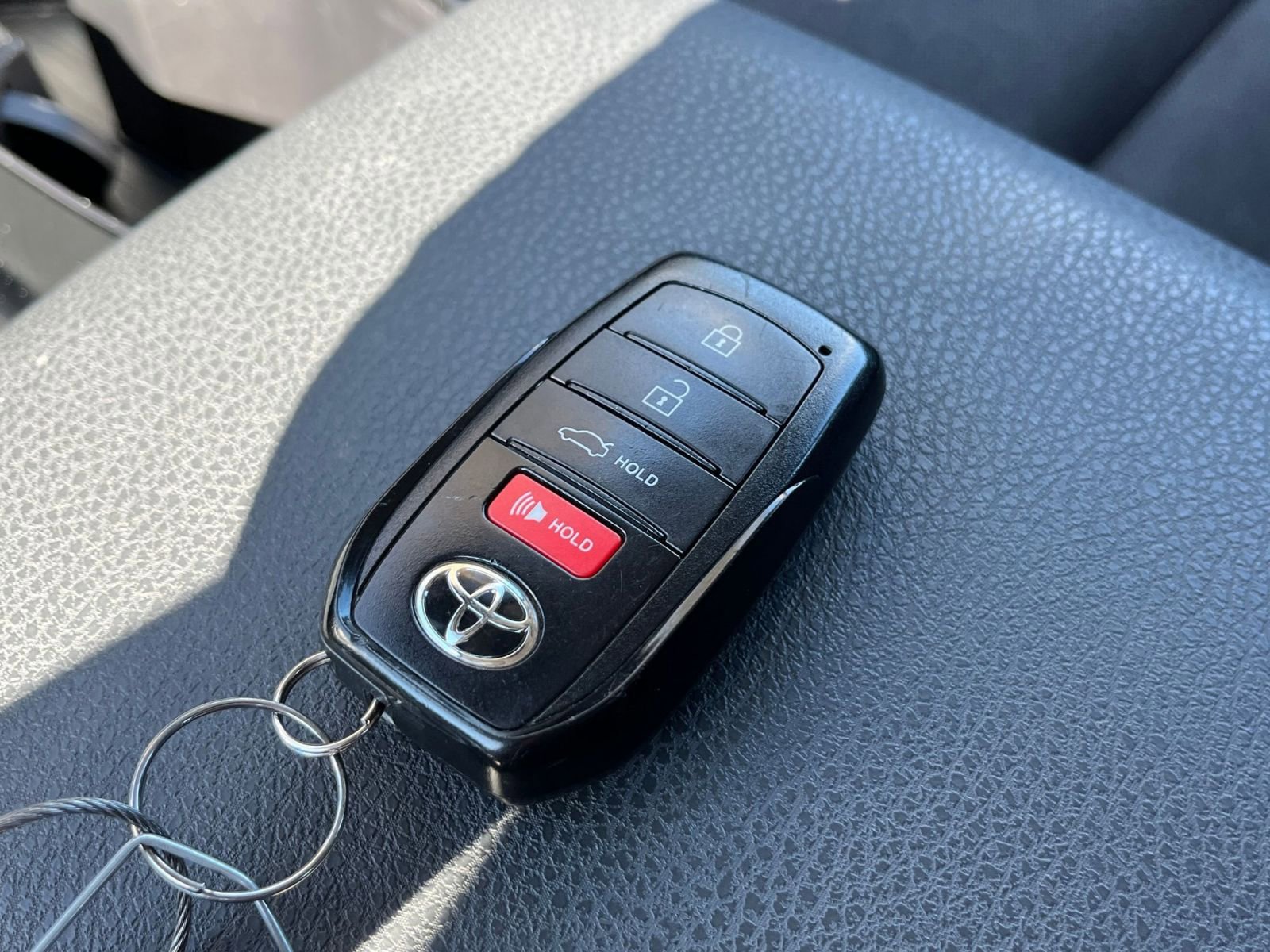 Used 2025 Toyota Camry LE image 21