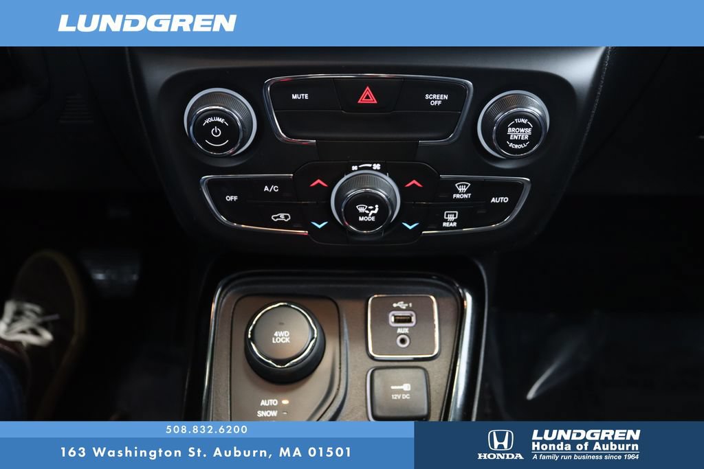 Used 2020 Jeep Compass Limited AWD/4WD image 24